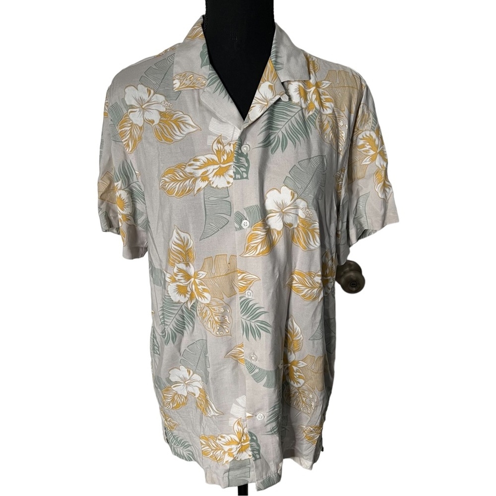 H&M Men’s Light Grey Leaf Patterned Resort Button Down Shirt Size Small Hawaiian